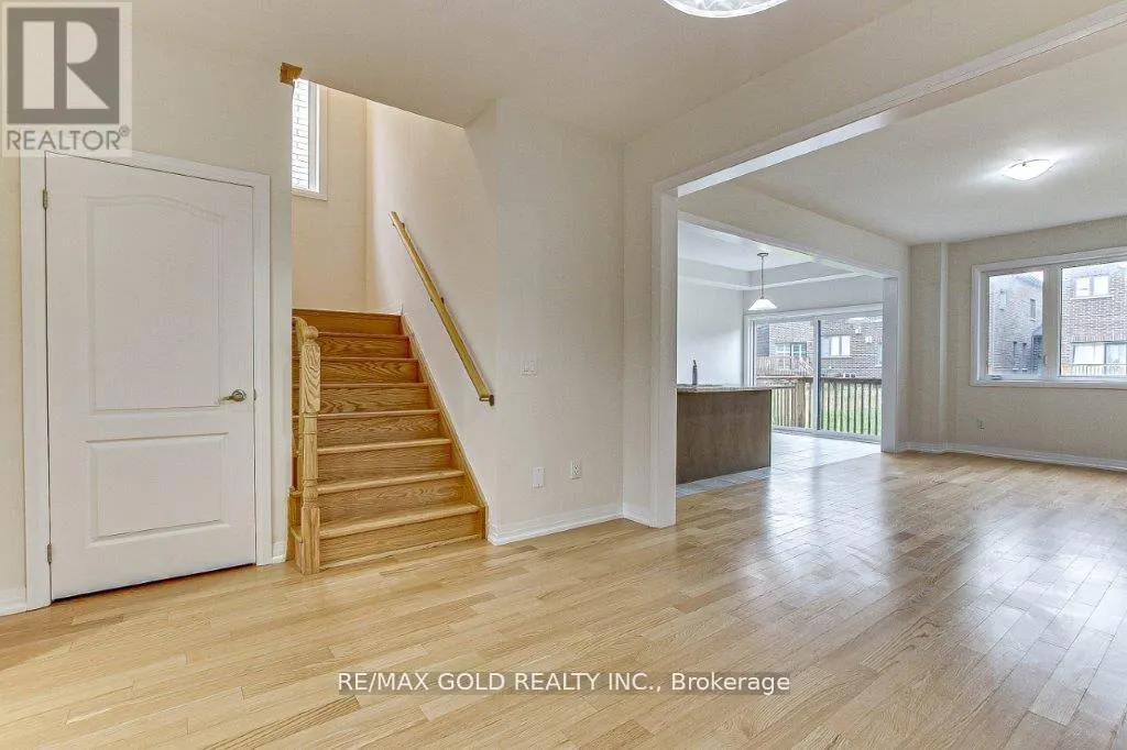 120 HUNTINGFORD TRAIL