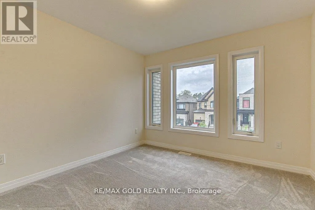 120 HUNTINGFORD TRAIL