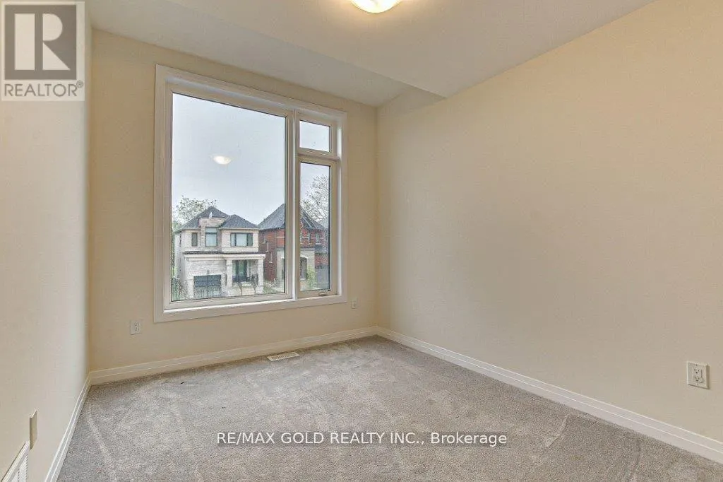 120 HUNTINGFORD TRAIL