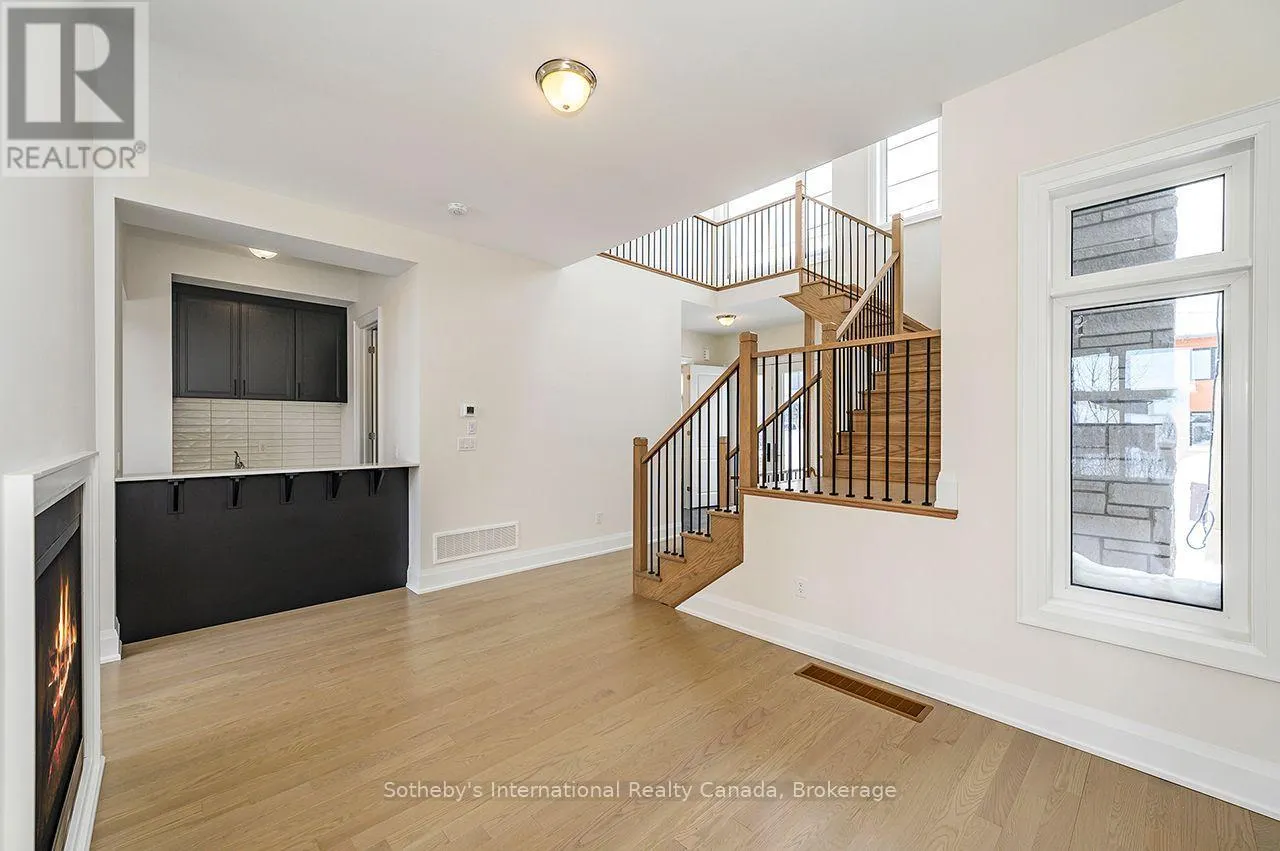 113 CLEMENT LANE
