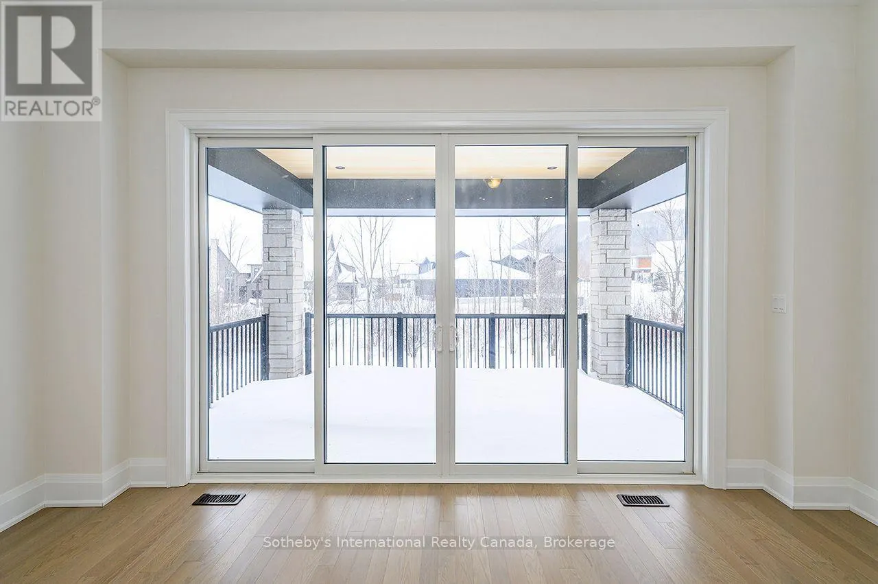 113 CLEMENT LANE