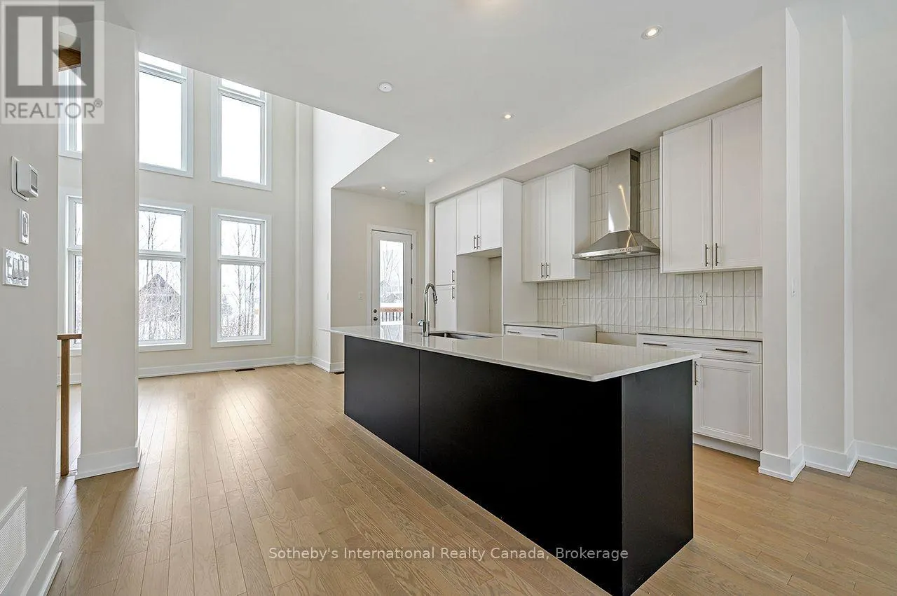 111 CLEMENT LANE