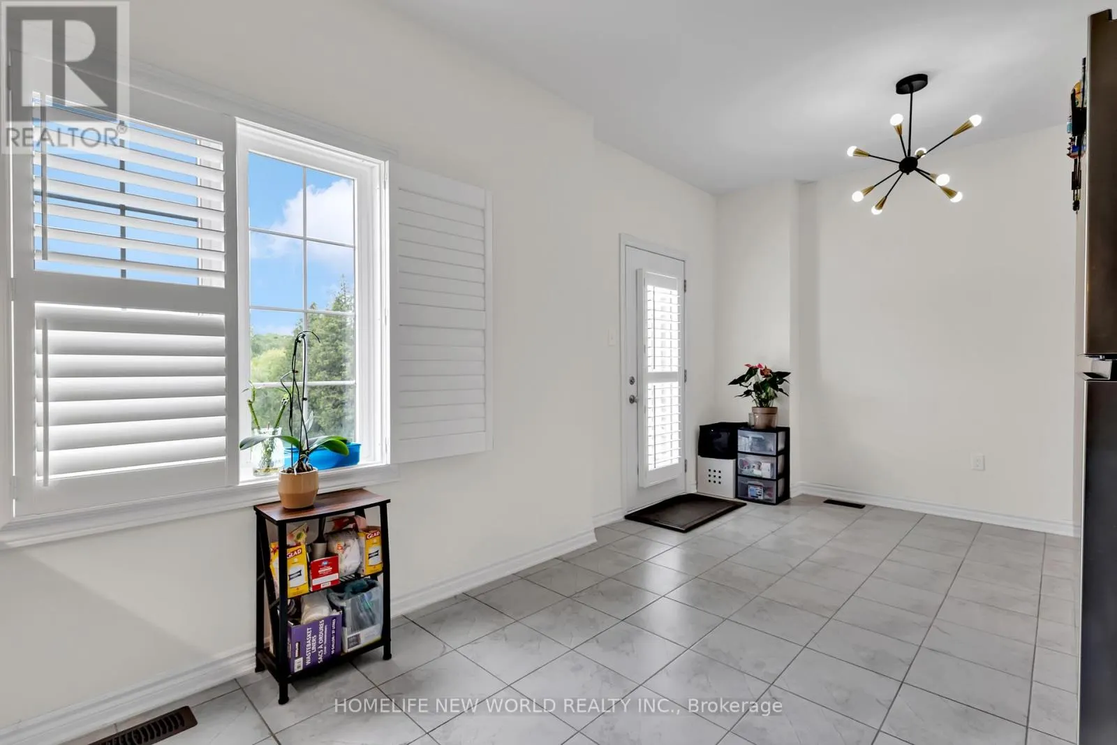 71 - 88 DECORSO DRIVE
