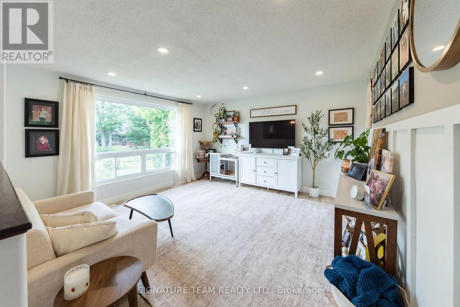 21 LISA CRESCENT