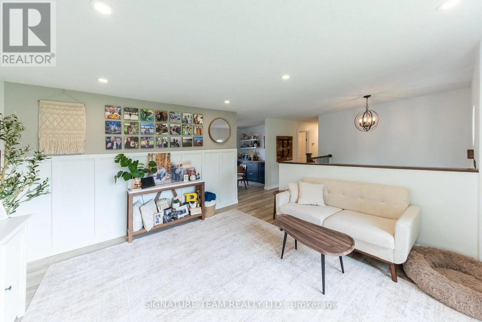 21 LISA CRESCENT