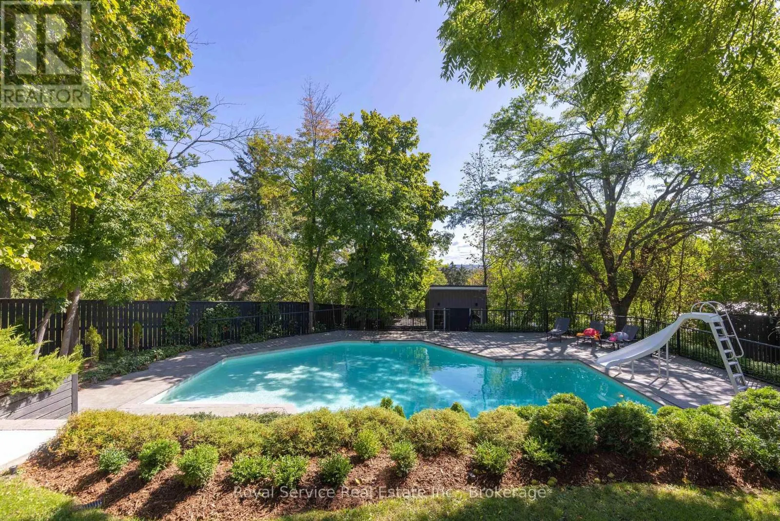 126 RIDGEWOOD ROAD