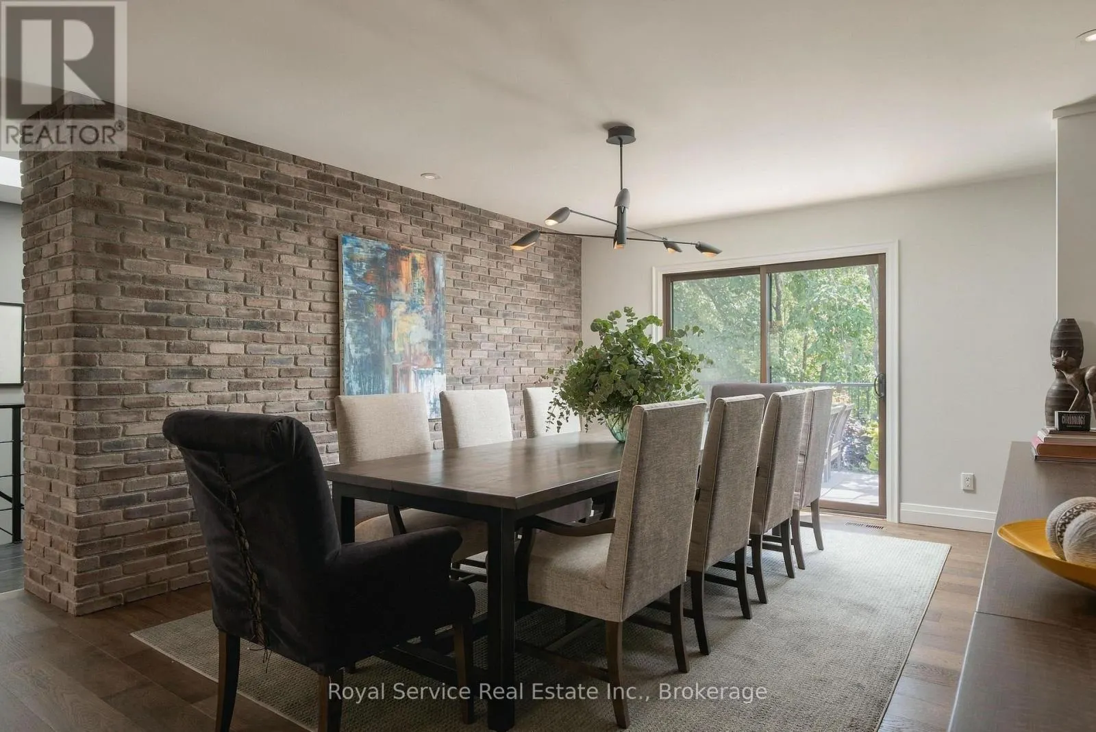 126 RIDGEWOOD ROAD