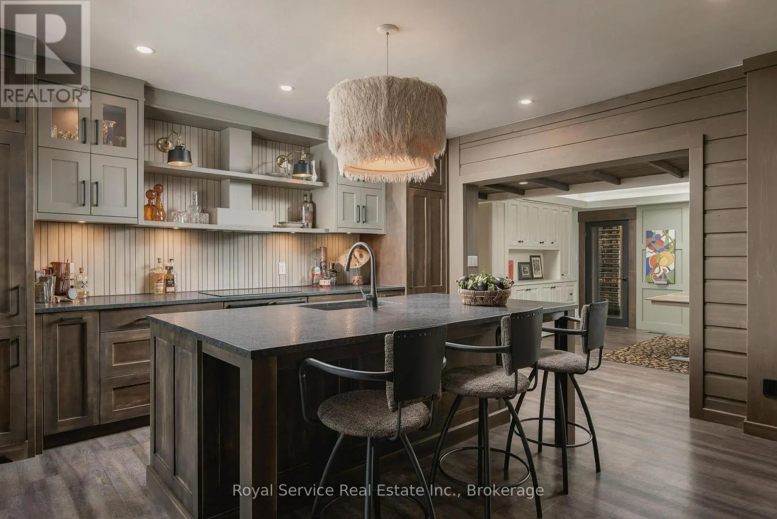 126 RIDGEWOOD ROAD