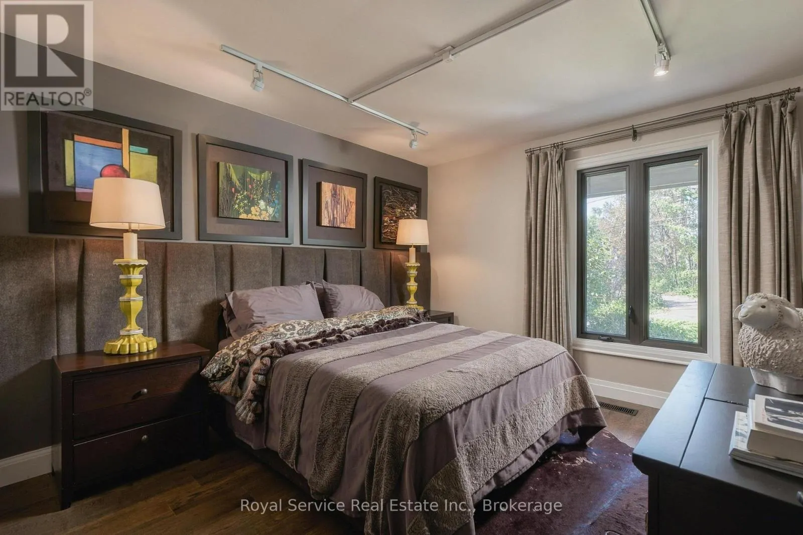 126 RIDGEWOOD ROAD