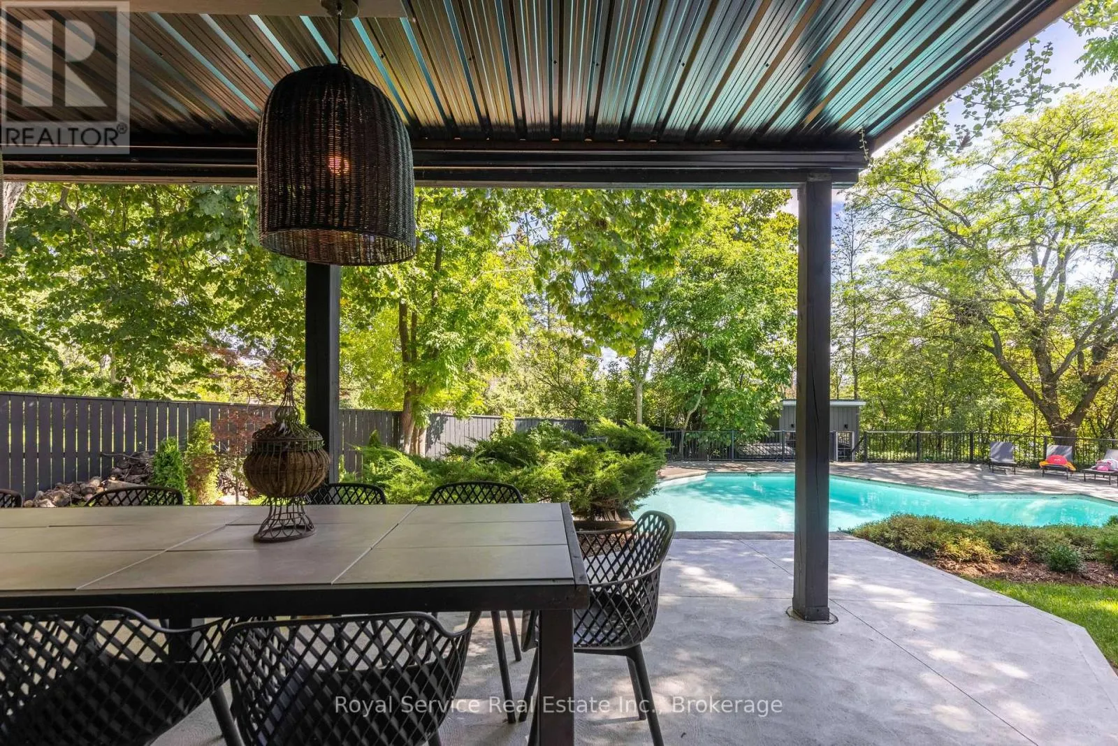 126 RIDGEWOOD ROAD
