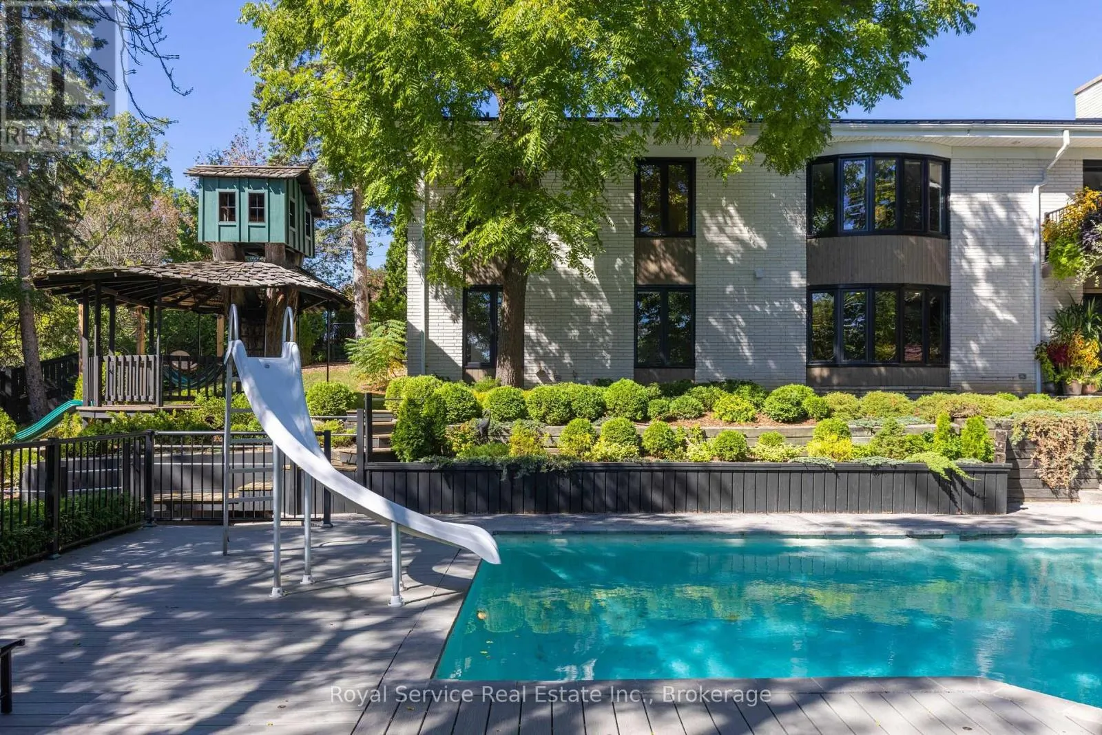 126 RIDGEWOOD ROAD