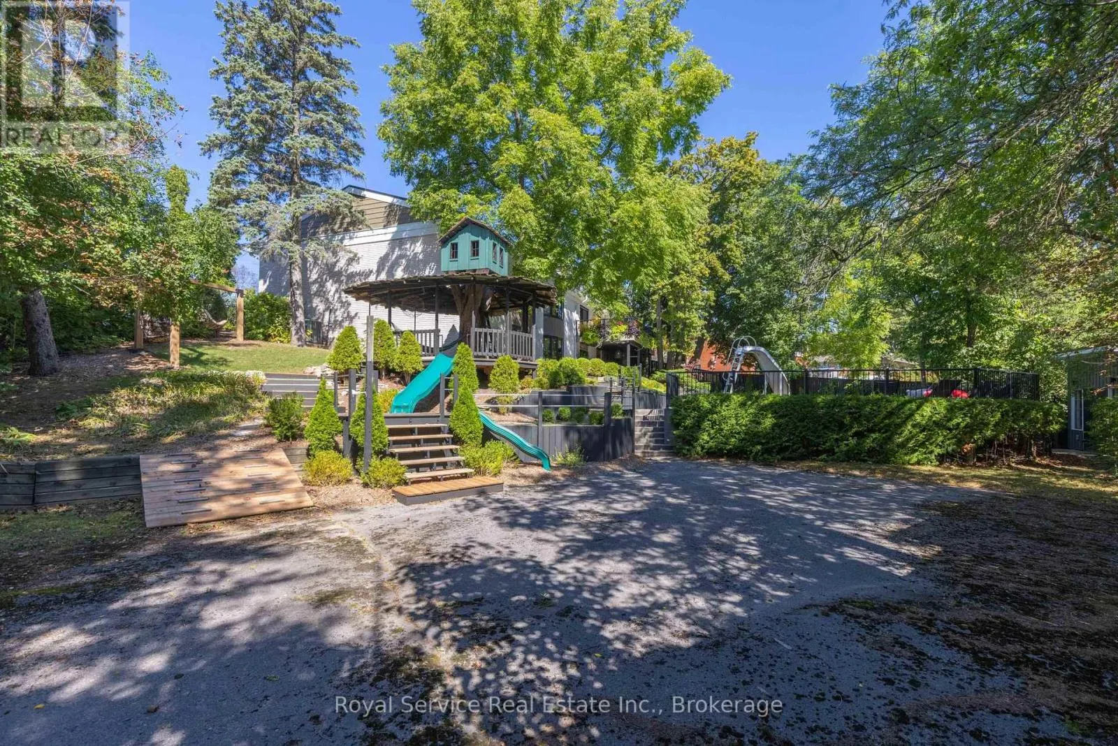 126 RIDGEWOOD ROAD