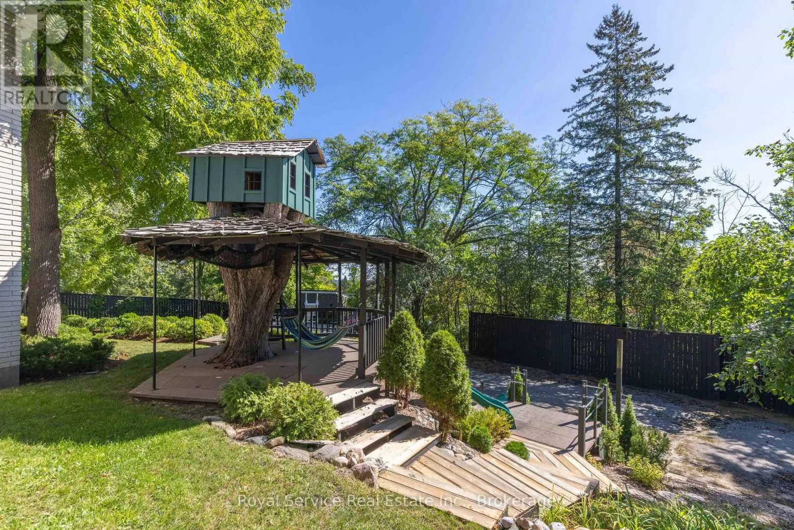 126 RIDGEWOOD ROAD