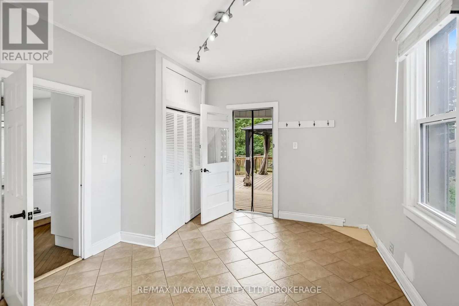 181 CHIPPAWA ROAD
