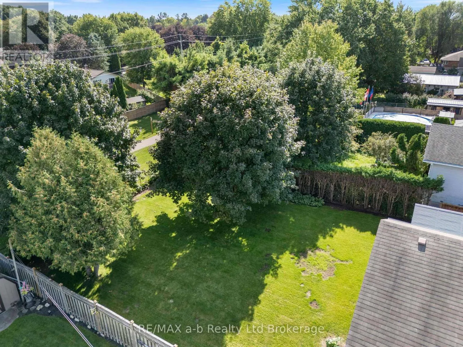 48 DENRICH AVENUE