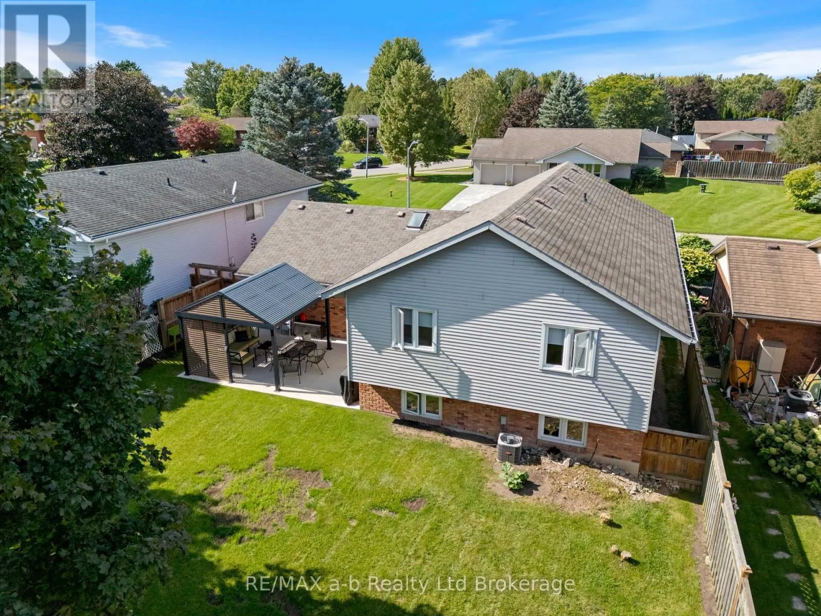 48 DENRICH AVENUE