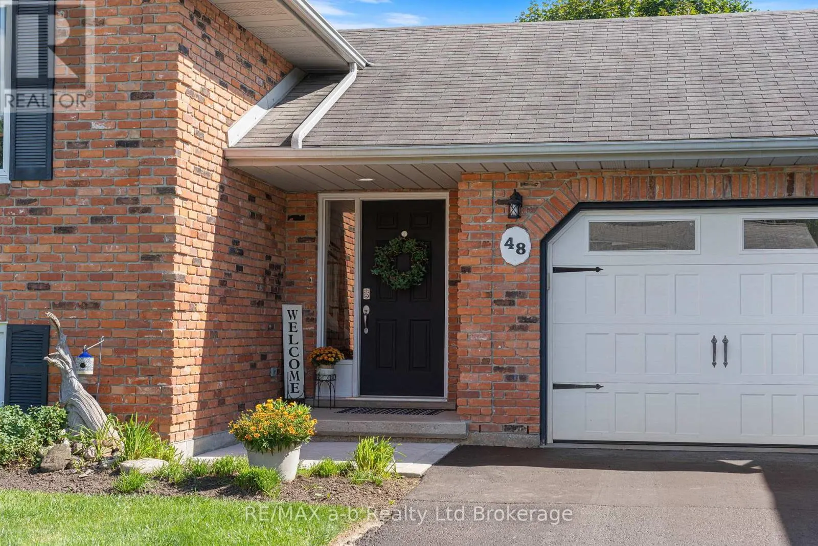 48 DENRICH AVENUE