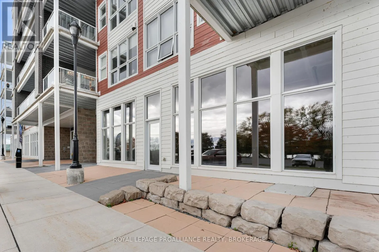 10 - 130 WATER STREET #10