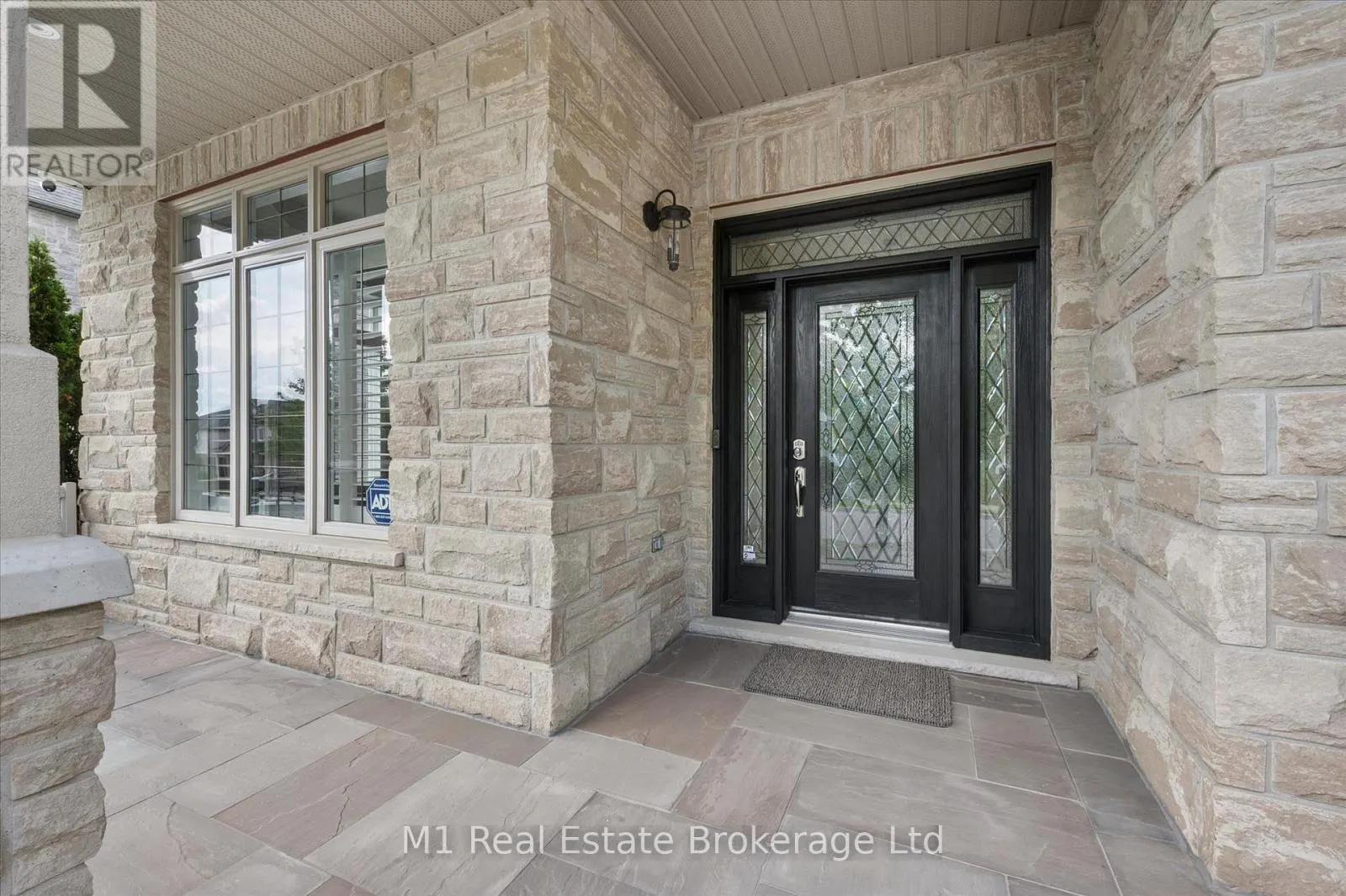 54 DOLMAN STREET