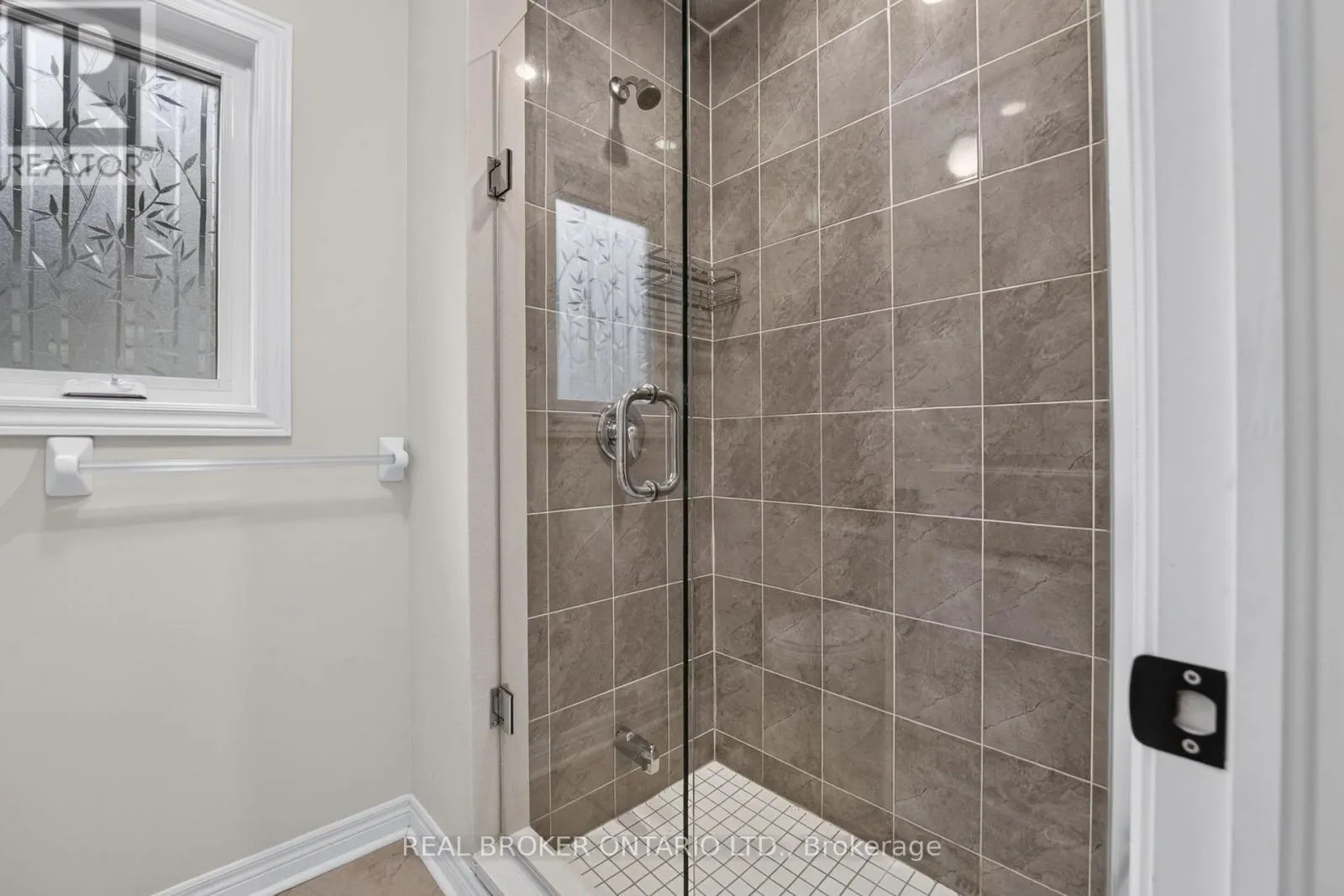 205 SHOREVIEW DRIVE