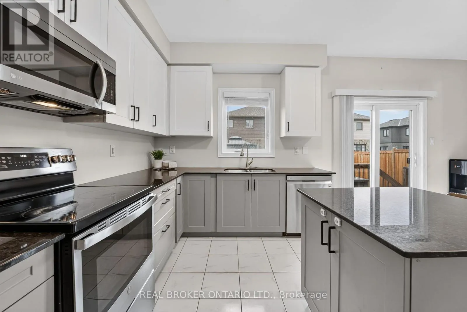 205 SHOREVIEW DRIVE