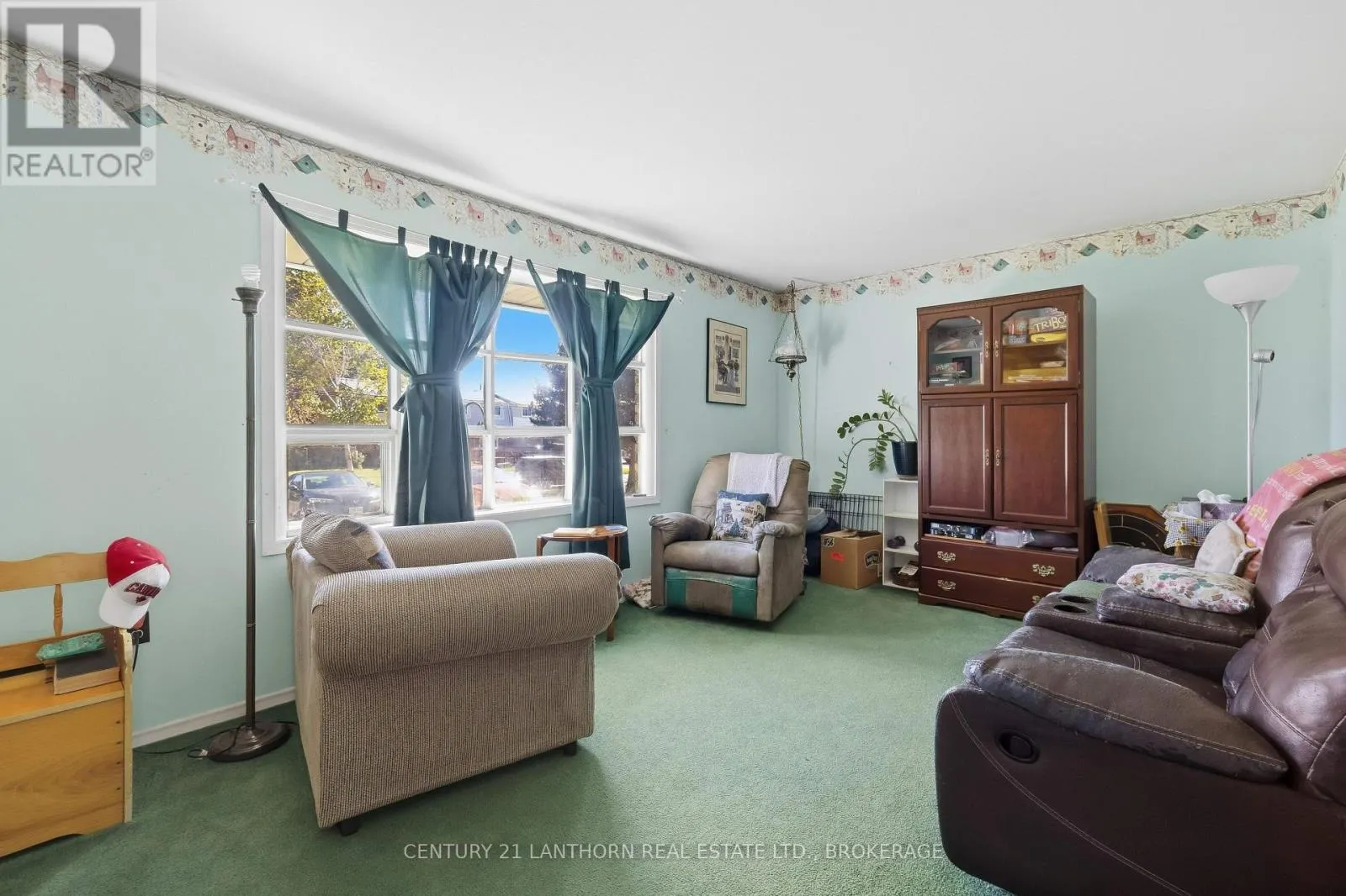 16 WINCHESTER DRIVE