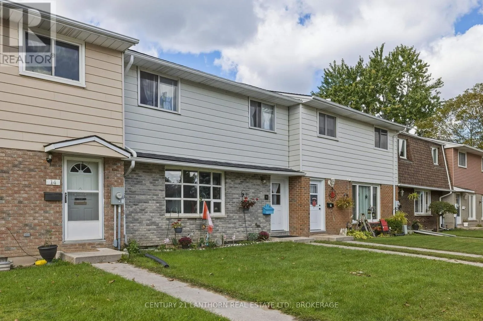 16 WINCHESTER DRIVE
