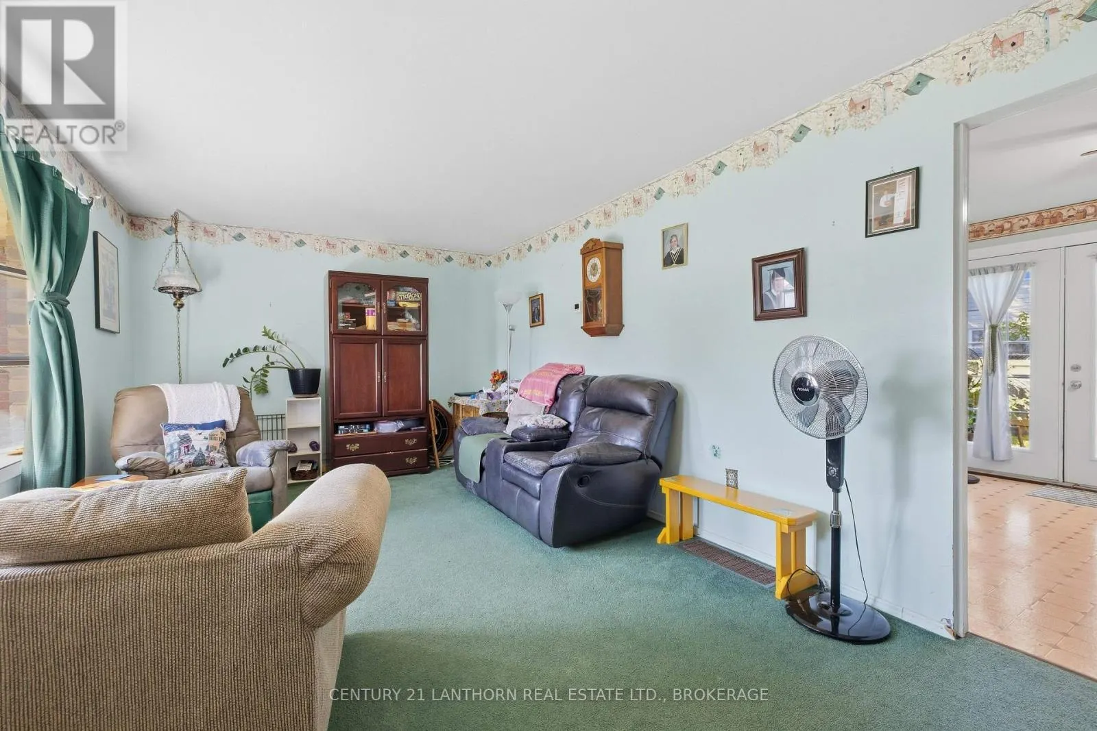 16 WINCHESTER DRIVE