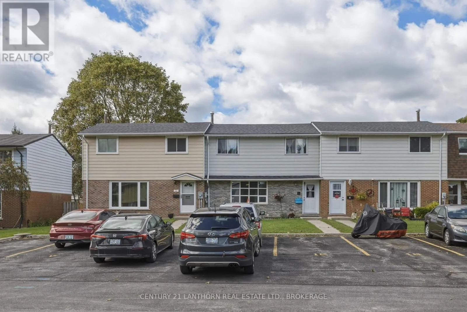 16 WINCHESTER DRIVE