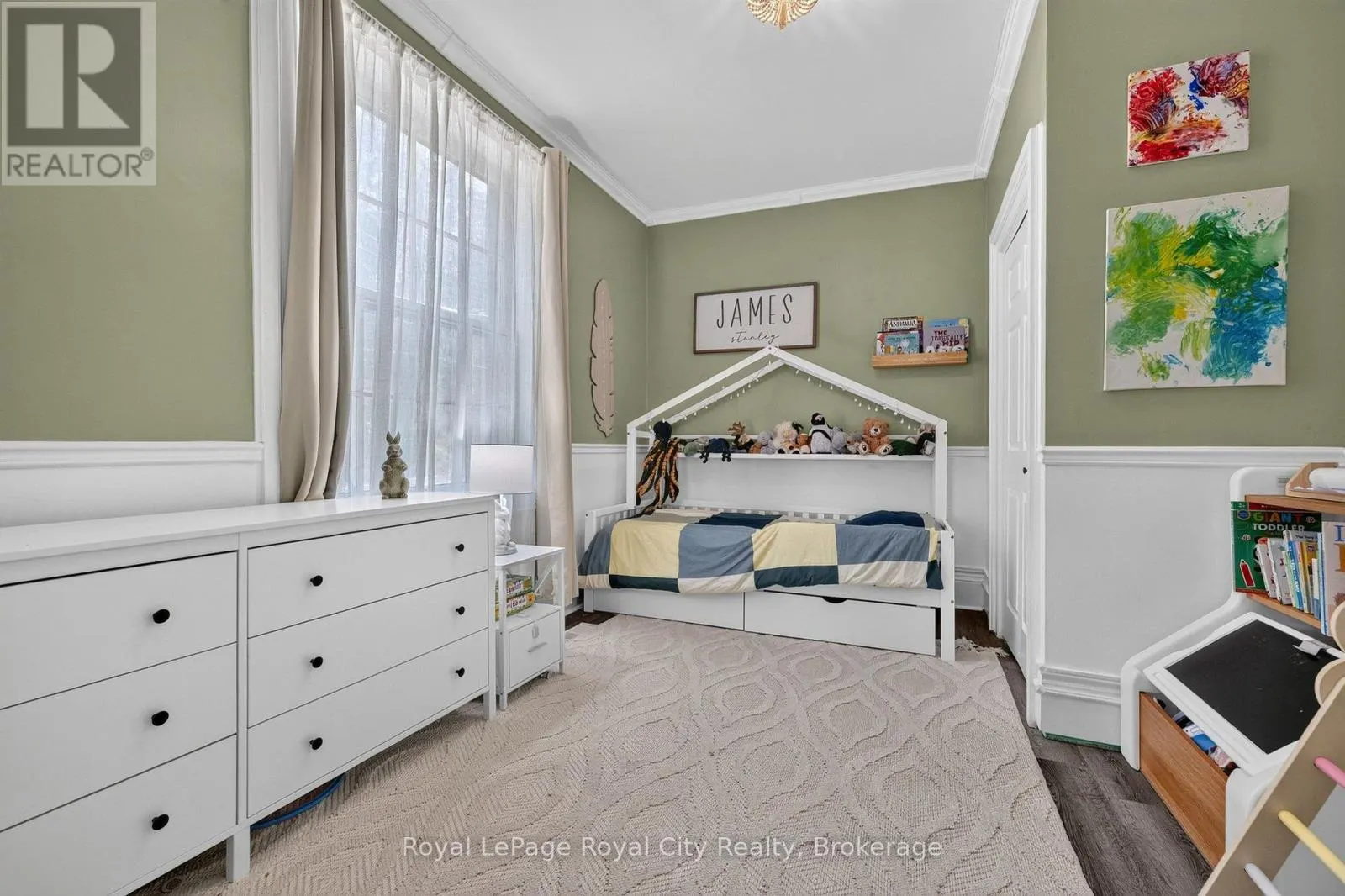 393 MAIN STREET S