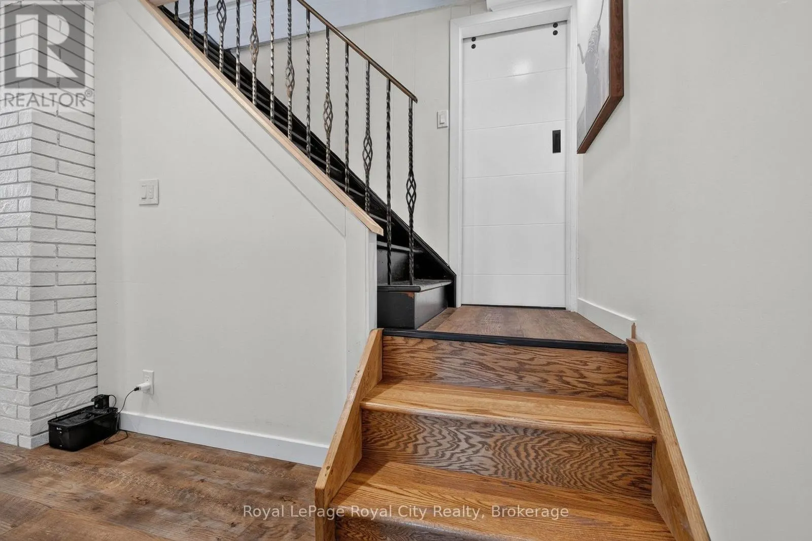 393 MAIN STREET S