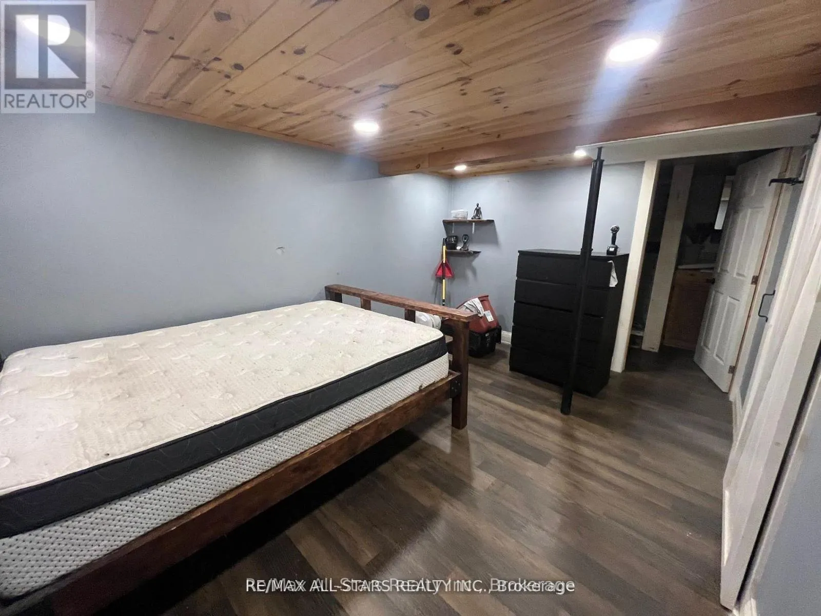 211 BURNT RIVER ROAD