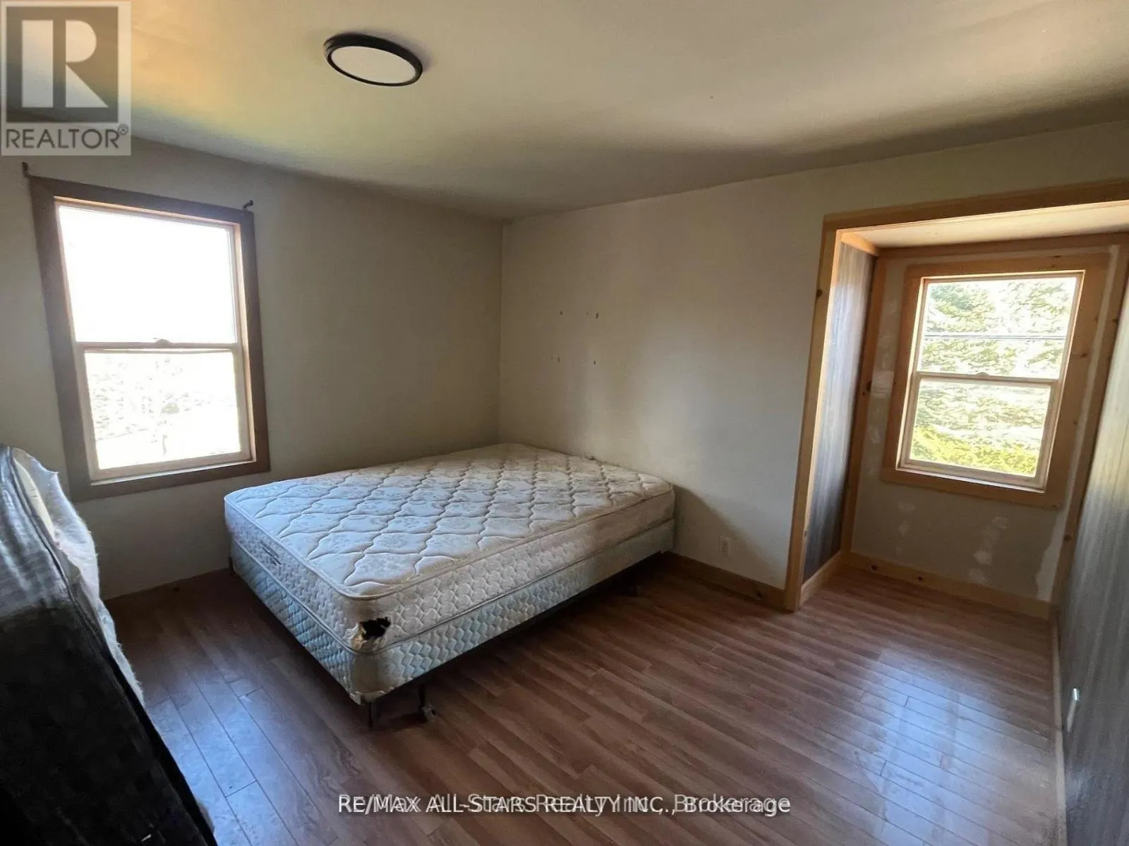 211 BURNT RIVER ROAD