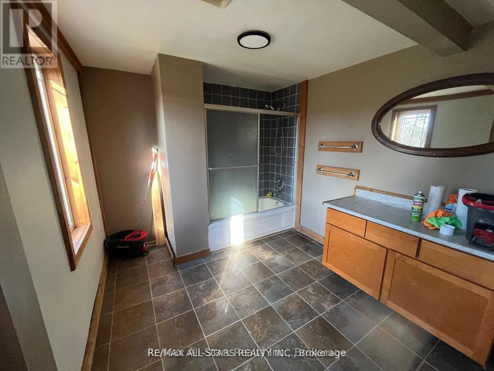 211 BURNT RIVER ROAD