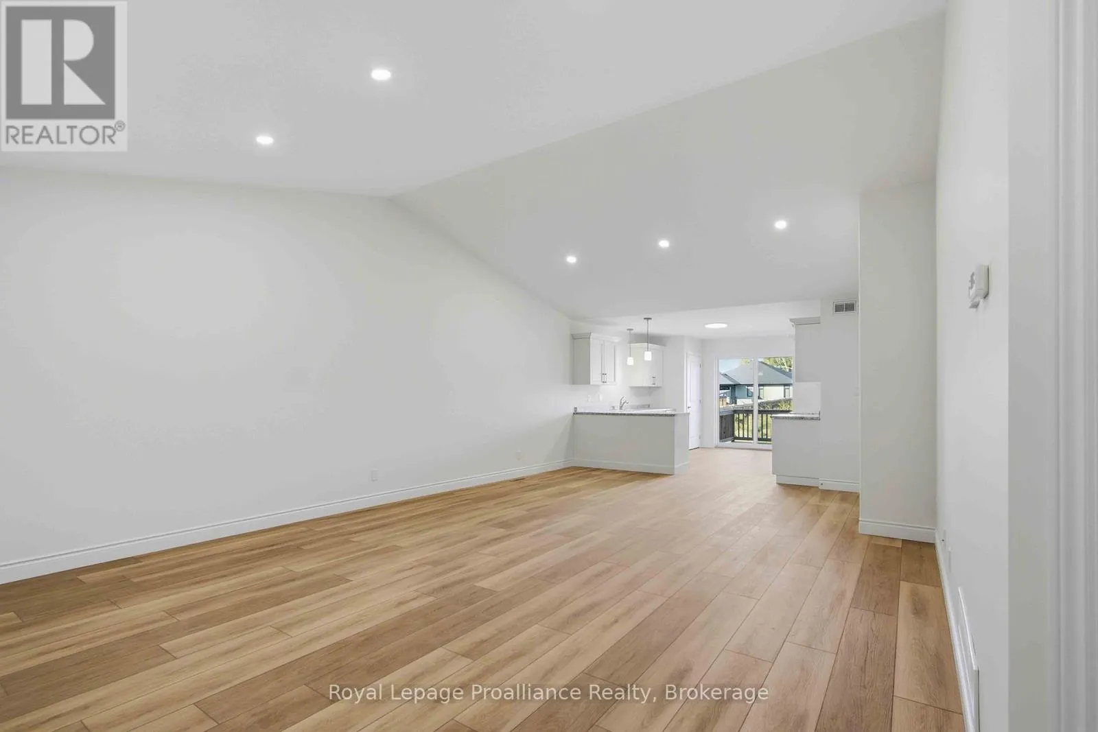 20 CLAYTON JOHN AVENUE