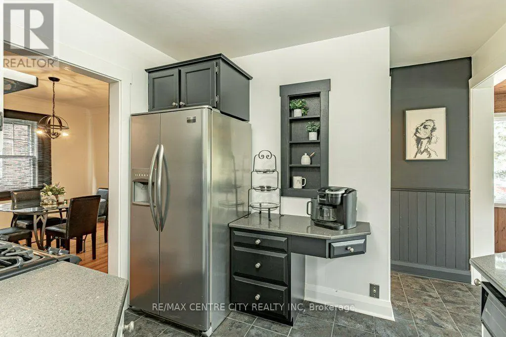 123 1/2 MYRTLE STREET