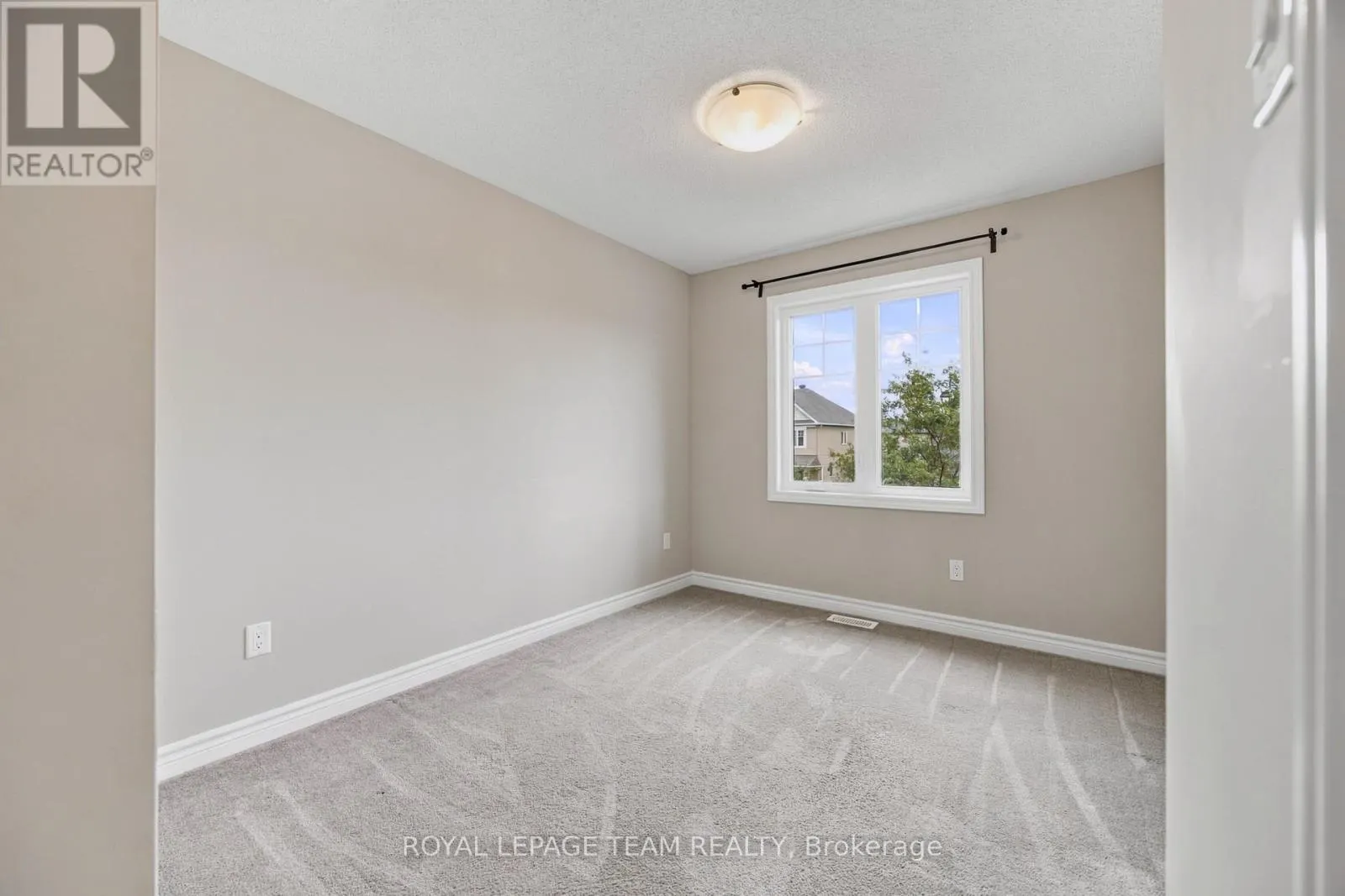 183 BANDELIER WAY
