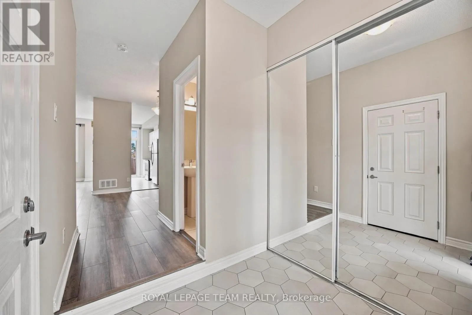183 BANDELIER WAY