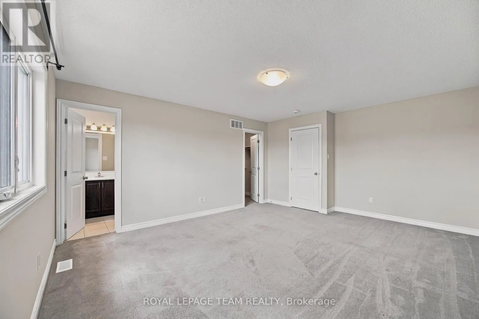 183 BANDELIER WAY