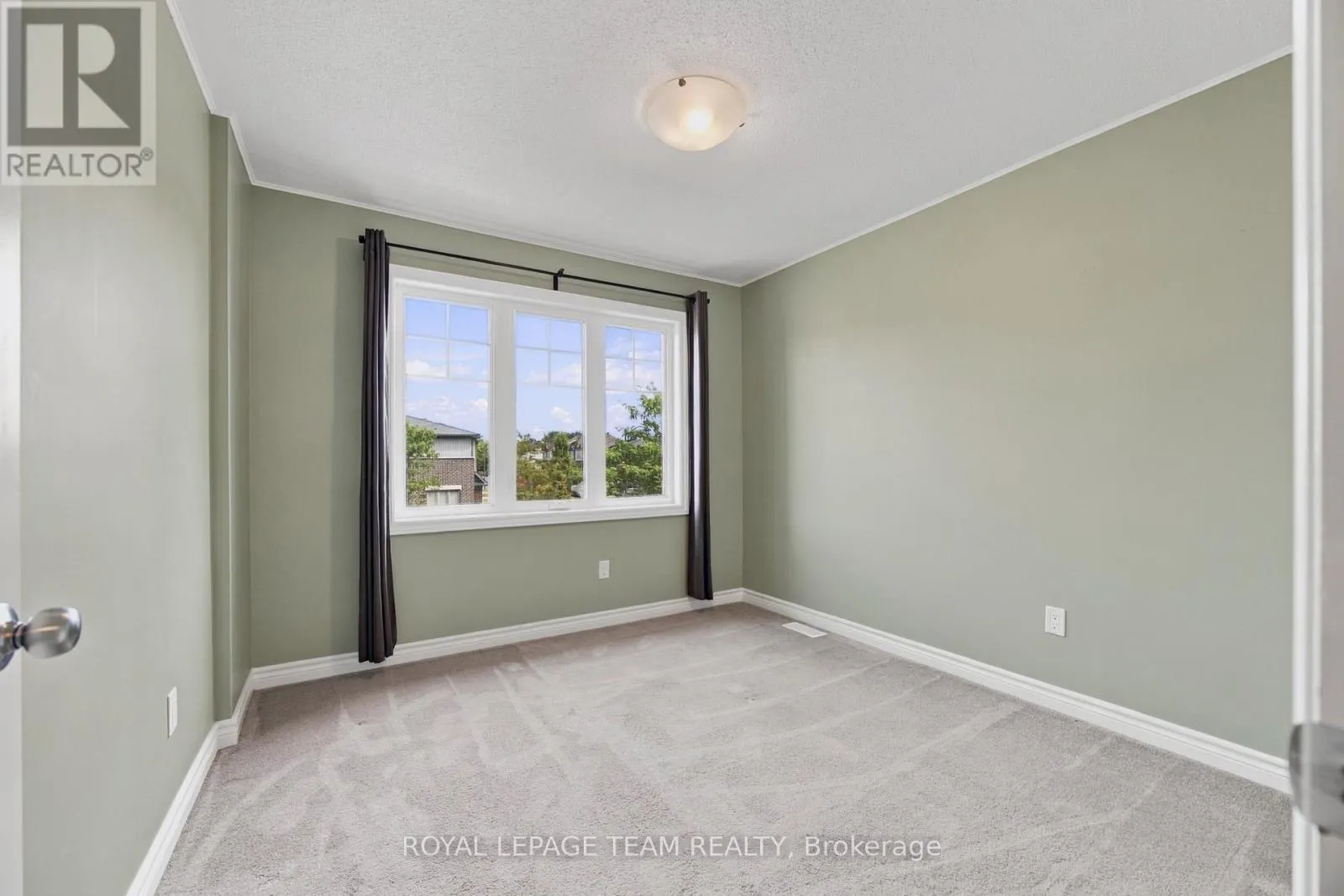 183 BANDELIER WAY
