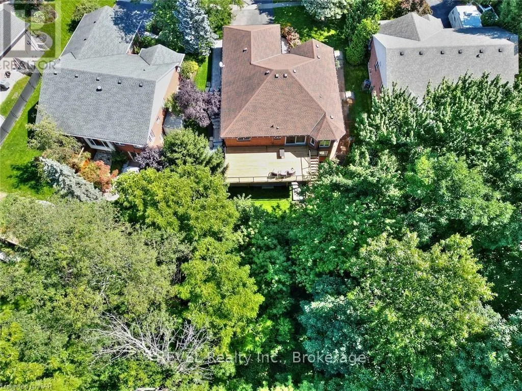26 OAKRIDGE BOULEVARD