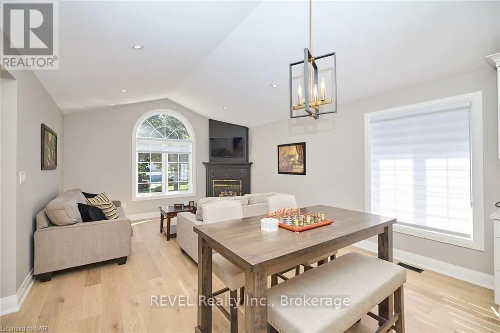 26 OAKRIDGE BOULEVARD