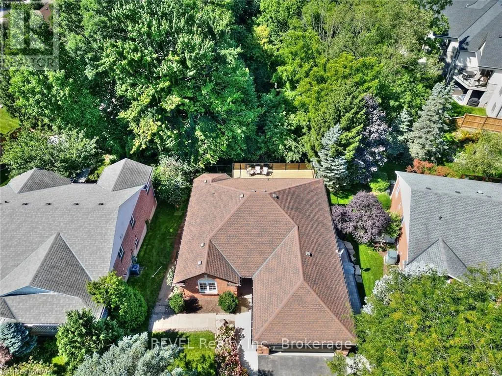 26 OAKRIDGE BOULEVARD
