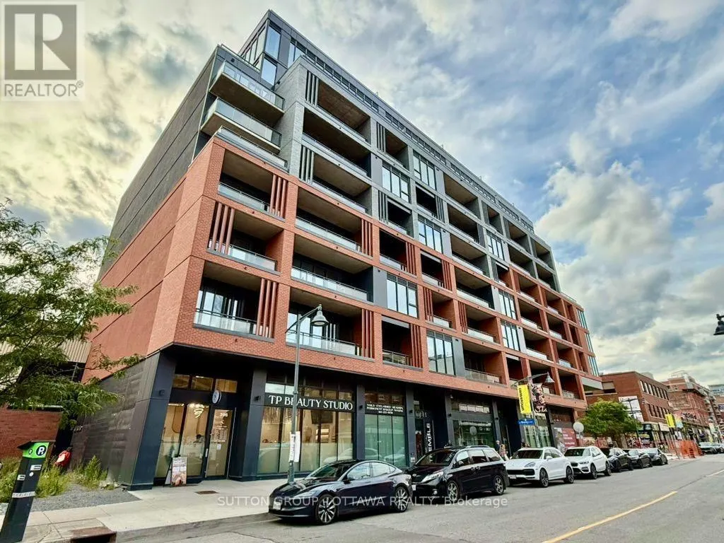 617 - 10 JAMES STREET