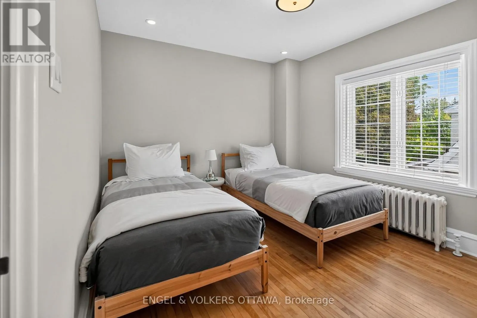 509 ISLAND PARK DRIVE