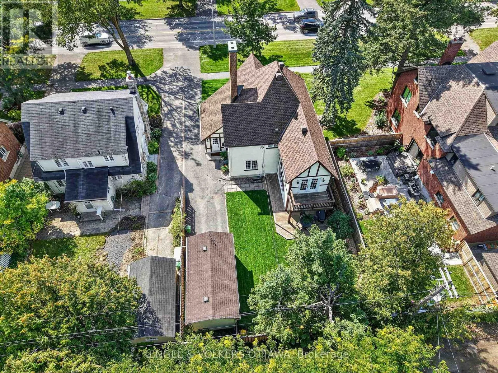 509 ISLAND PARK DRIVE