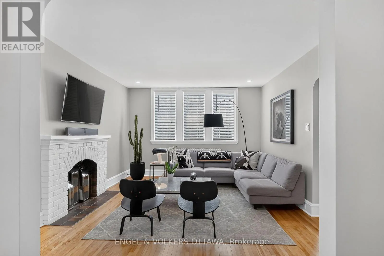 509 ISLAND PARK DRIVE