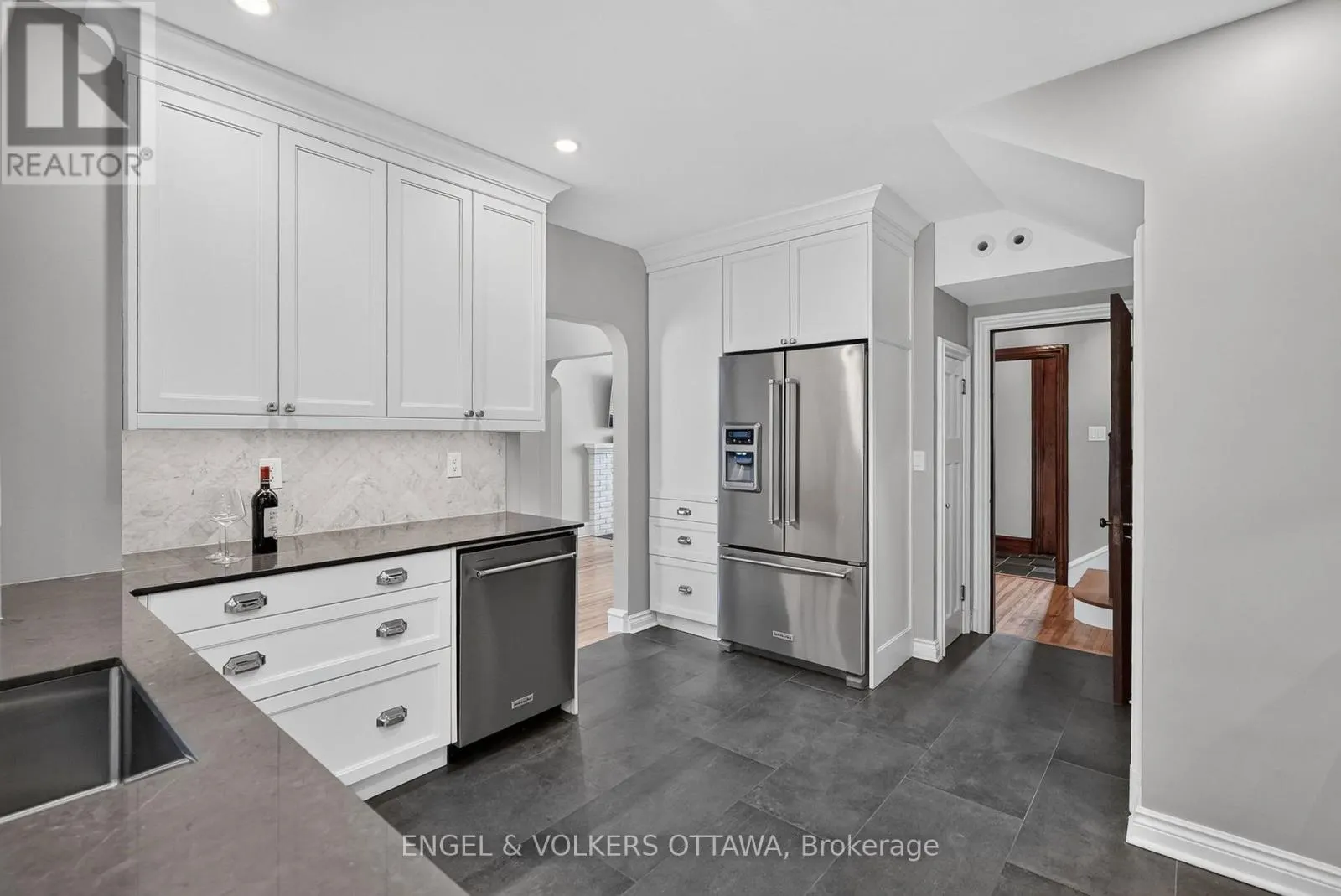 509 ISLAND PARK DRIVE
