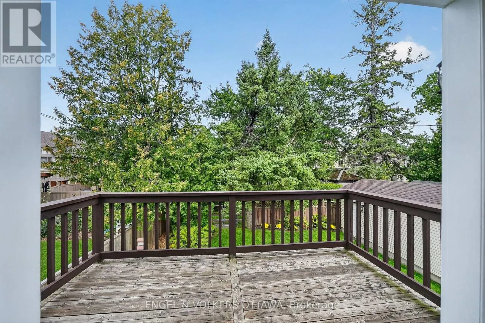 509 ISLAND PARK DRIVE