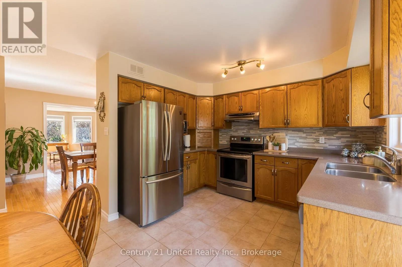 1441 HETHERINGTON DRIVE